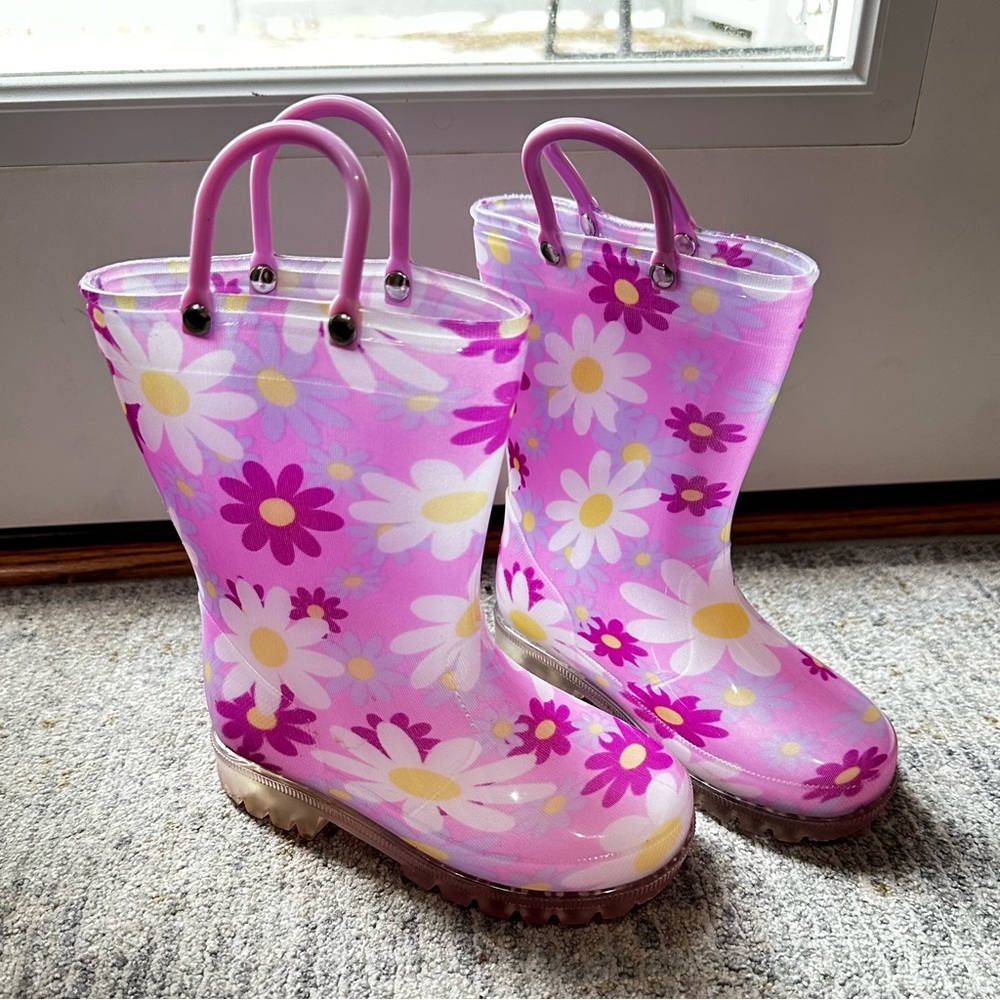 Spring / Summer Light Up Waterproof Pink Floral Rain Boots - Toddler Girl Size 9